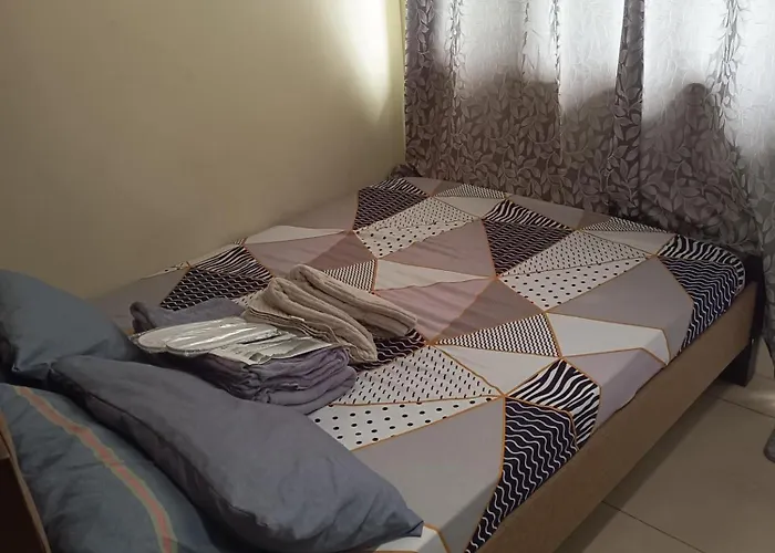 And Simple 1 Bedroom In Shell Residences * Manila