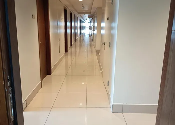 And Simple 1 Bedroom In Shell Residences